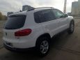 SUV   Volkswagen Tiguan 2011 , 900000 ,  