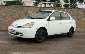 Седан Toyota Prius 2000 года, 390000 рублей, Новосибирск