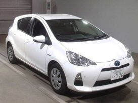  Toyota Aqua 2014 , 700000 , 