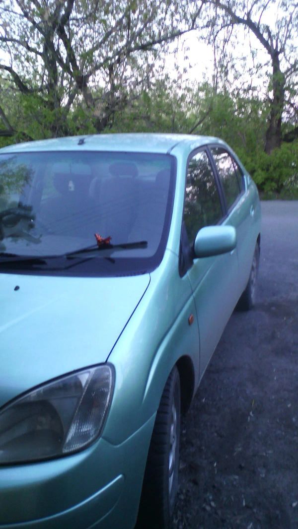  Toyota Prius 1998 , 135000 , 