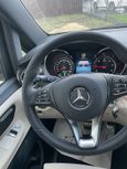    Mercedes-Benz V-Class 2022 , 13900000 , 