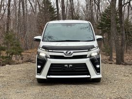    Toyota Voxy 2017 , 2550000 , 