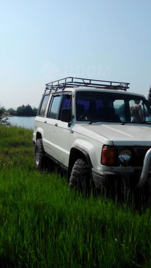 SUV   Isuzu Bighorn 1991 , 100000 , 