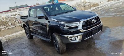 Пикап Toyota Hilux 2022 года, 6100000 рублей, Новосибирск