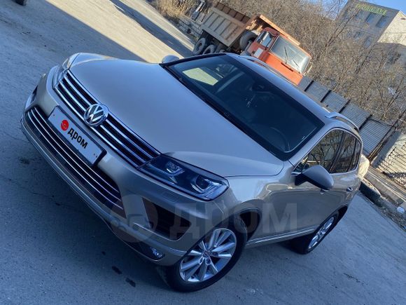 SUV   Volkswagen Touareg 2015 , 1949888 , 