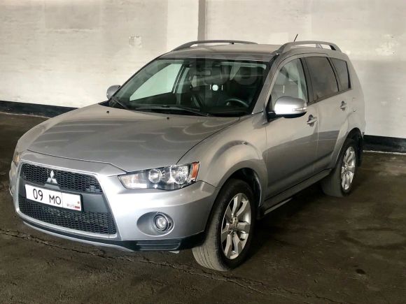 SUV   Mitsubishi Outlander 2010 , 700000 , 