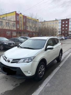 SUV   Toyota RAV4 2014 , 1800000 ,  