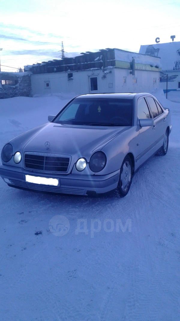  Mercedes-Benz E-Class 1997 , 220000 , -