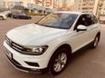 SUV   Volkswagen Tiguan 2018 , 2300000 , 