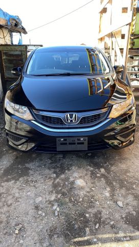    Honda Jade 2015 , 915000 , 