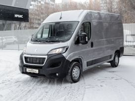 Цельнометаллический фургон Peugeot Boxer 2023 года, 5790000 рублей, Москва