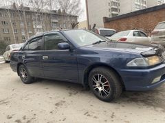 Седан Toyota Carina 2001 года, 550000 рублей, Новосибирск