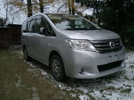    Nissan Serena 2010 , 899000 , 