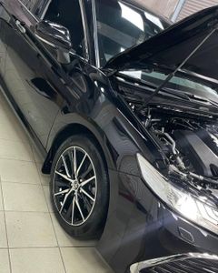 Седан Toyota Camry 2020 года, 3600000 рублей, Махачкала