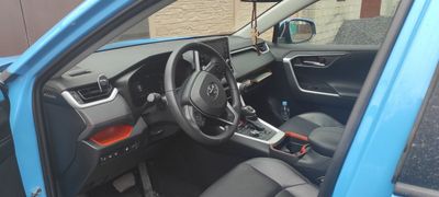 SUV или внедорожник Toyota RAV4 2019 года, 3800000 рублей, Новошахтинск