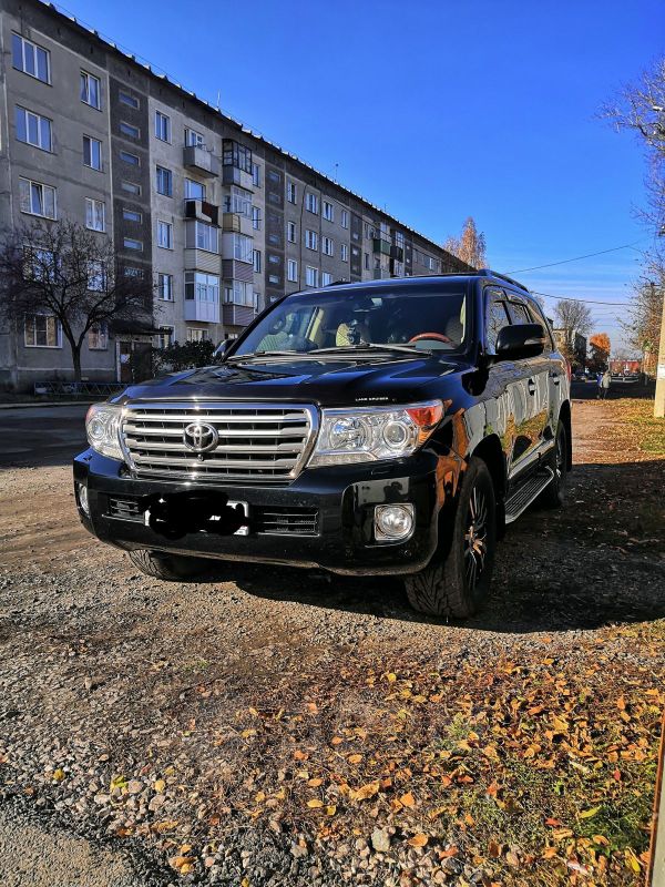 SUV   Toyota Land Cruiser 2013 , 3200000 , 