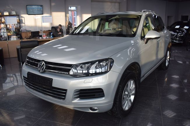 SUV   Volkswagen Touareg 2014 , 2150000 , 