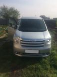    Toyota Noah 2009 , 700000 , 