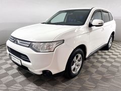 SUV или внедорожник Mitsubishi Outlander 2012 года, 1536000 рублей, Омск