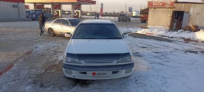 Седан Toyota Carina 1998 года, 300000 рублей, Ангарск