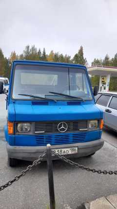 Бортовой грузовик Mercedes-Benz 307D 1986 года, 700000 рублей, Мегион