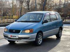 Минивэн или однообъемник Toyota Ipsum 1999 года, 535000 рублей, Барнаул
