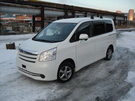    Toyota Noah 2007 , 519000 , 