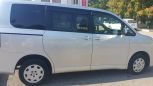    Toyota Voxy 2009 , 770000 , 