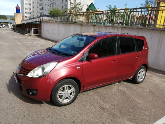  Nissan Note 2011 , 400000 , 