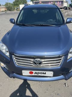 SUV или внедорожник Toyota RAV4 2011 года, 1800000 рублей, Карасук