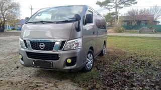 Минивэн или однообъемник Nissan NV350 Caravan 2014 года, 1850000 рублей, Благовещенск
