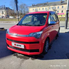 Хэтчбек Toyota Spade 2017 года, 870000 рублей, Хабаровск
