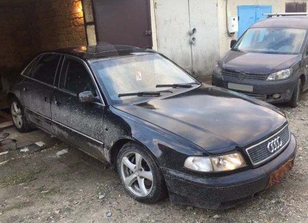  Audi A8 1997 , 160000 , 