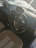  Toyota ist 2002 , 305000 , 