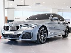 Седан BMW 5-Series 2020 года, 4300000 рублей, Владивосток