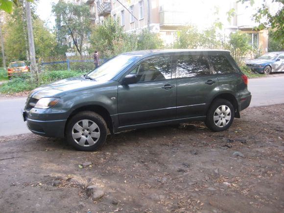 SUV   Mitsubishi Outlander 2003 , 350000 , 