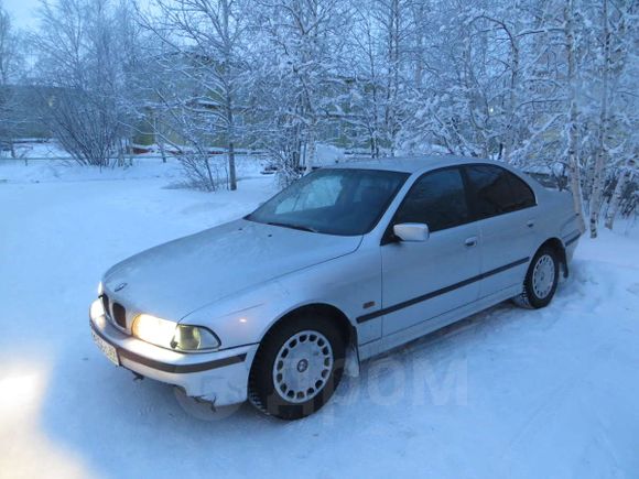 BMW 5-Series 1998 , 305000 , 