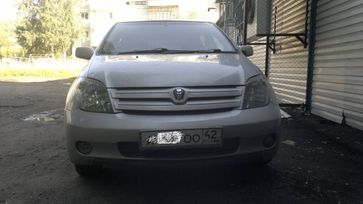  Toyota ist 2003 , 220000 , 