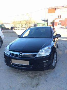  Opel Astra 2011 , 400000 , 