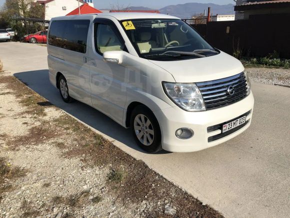    Nissan Elgrand 2006 , 680000 , 