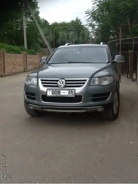 SUV   Volkswagen Touareg 2008 , 1350000 , 