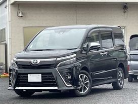    Toyota Voxy 2020 , 1856000 , 