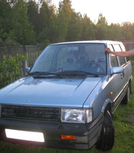    Nissan Prairie 1989 , 130000 , 