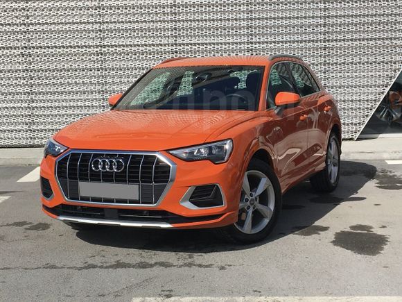 SUV   Audi Q3 2019 , 2295000 , 