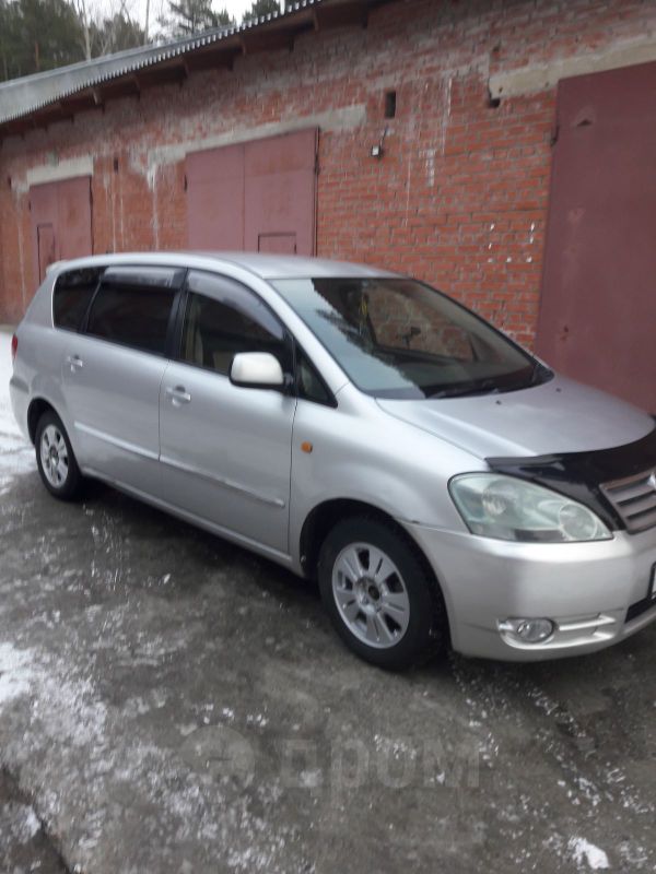    Toyota Ipsum 2002 , 495000 , 