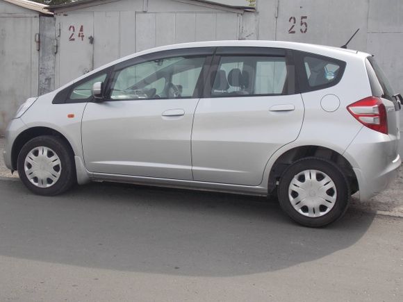  Honda Fit 2010 , 395000 , 