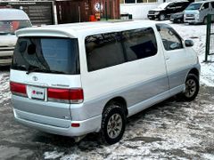 Минивэн или однообъемник Toyota Hiace Regius 1999 года, 790000 рублей, Владивосток