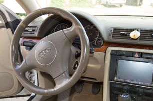 Audi A4 2003 , 450000 , 