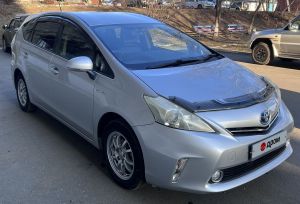    Toyota Prius Alpha 2012 , 1270000 , 