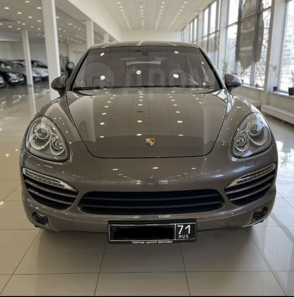 SUV   Porsche Cayenne 2013 , 3100000 , 